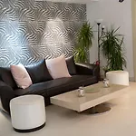 Dafni 4*