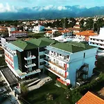 Dafni Hotel 4*