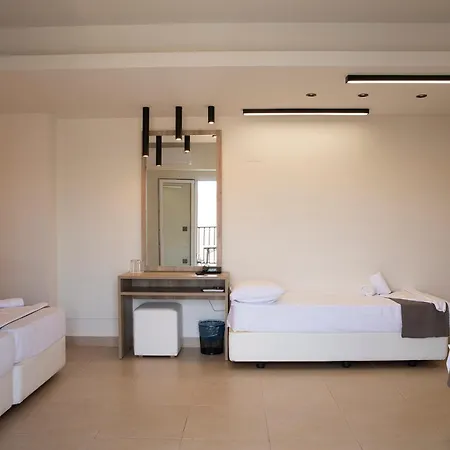 Hotel Dafni 4*
