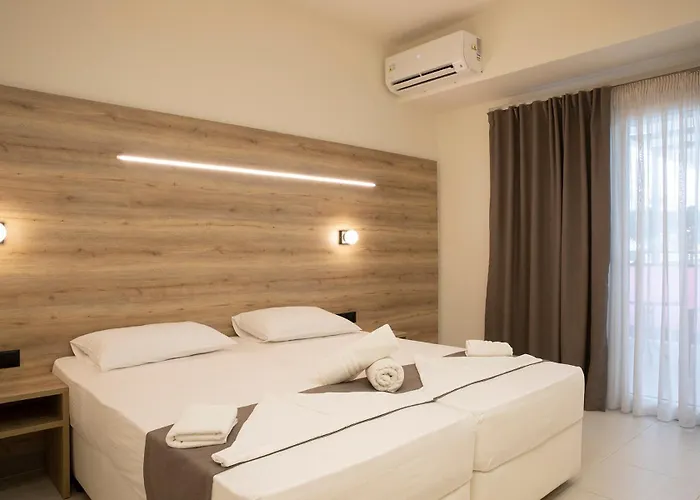 Dafni Hotel 4*